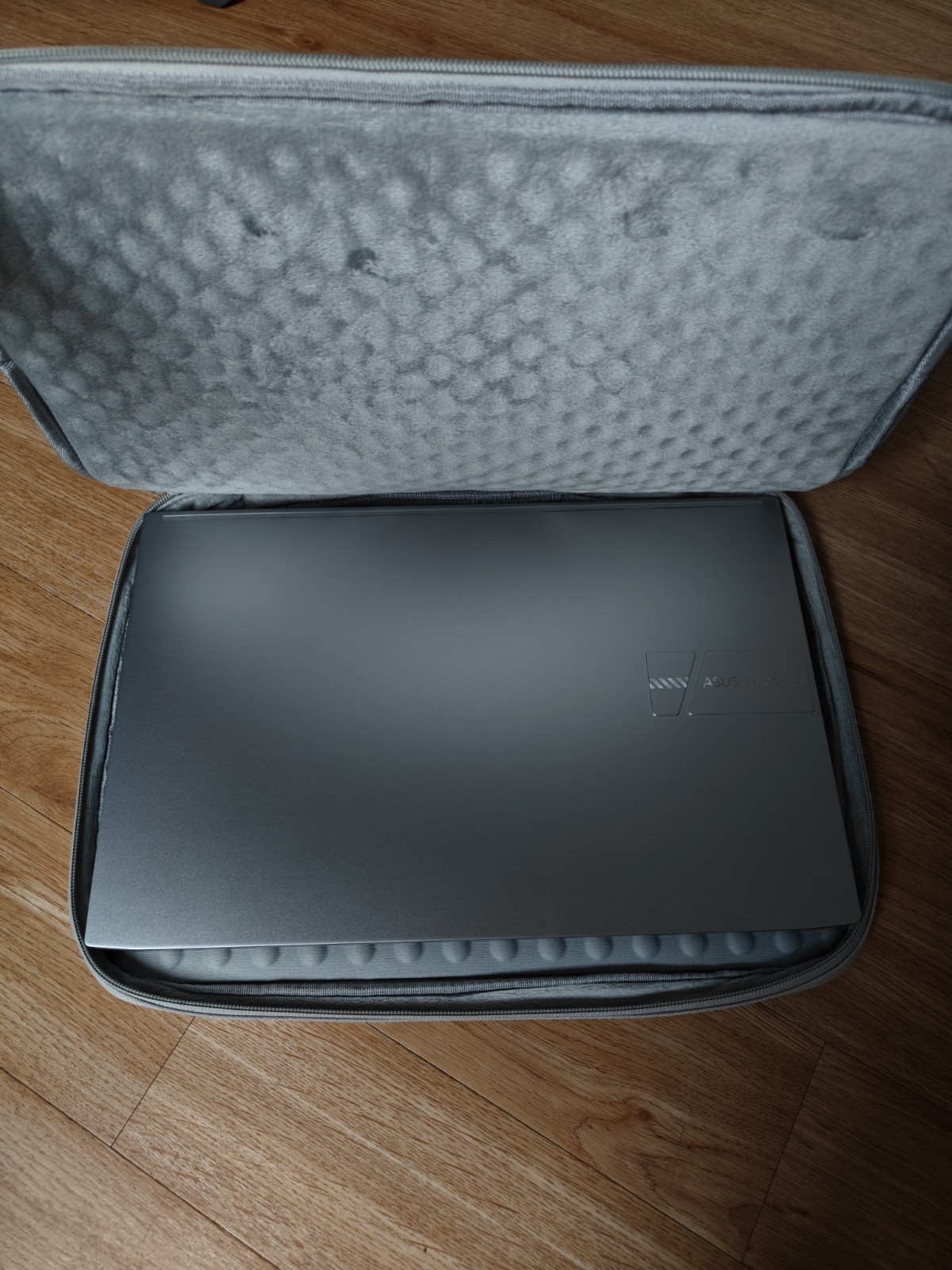 ASUS Vivobook Pro 15 OLED FHD 8/512Gb Nvidia GTX 1650 4GB