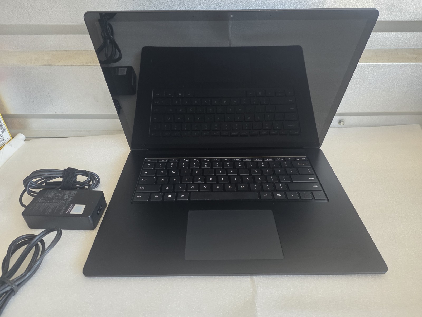 Microsoft Surface Laptop 5 Core i7-1265U 32GB RAM 1TB NVME 15″