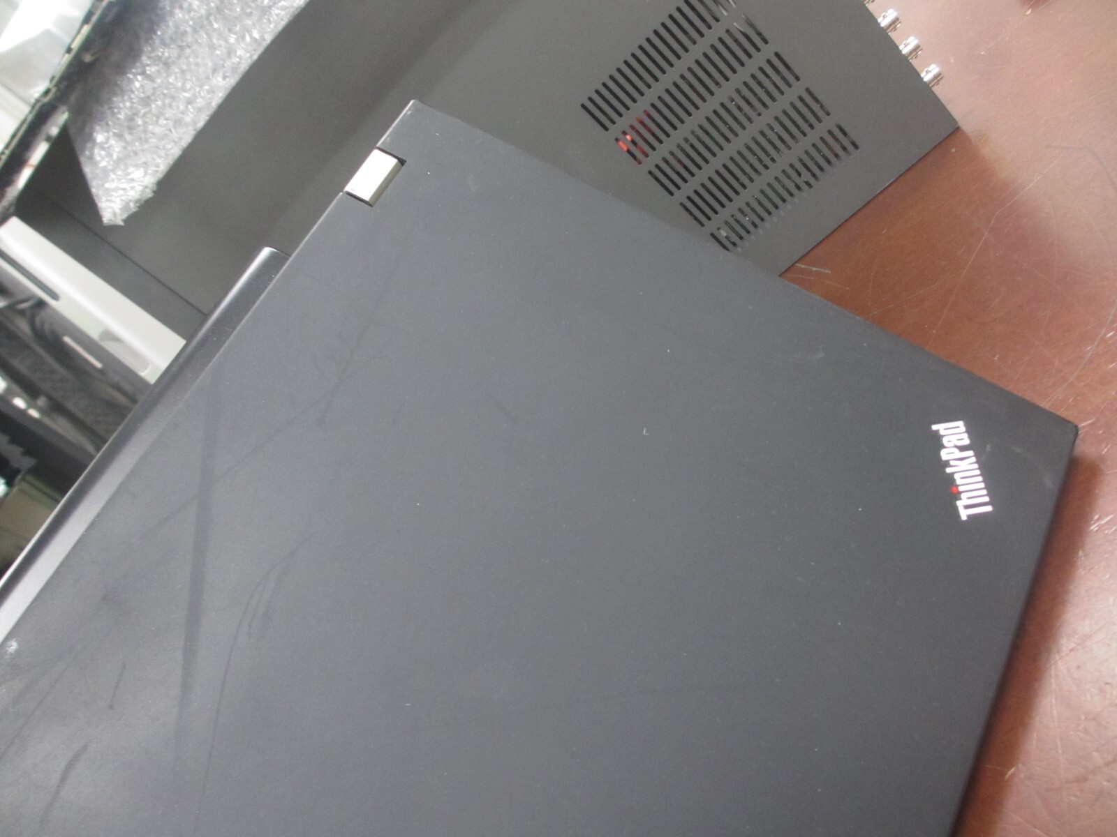 Lenovo ThinkPad T510 15.6″ i5-M520 2.40Ghz 4GB 320GB DVDRW Laptop w/ AC [NO OS]