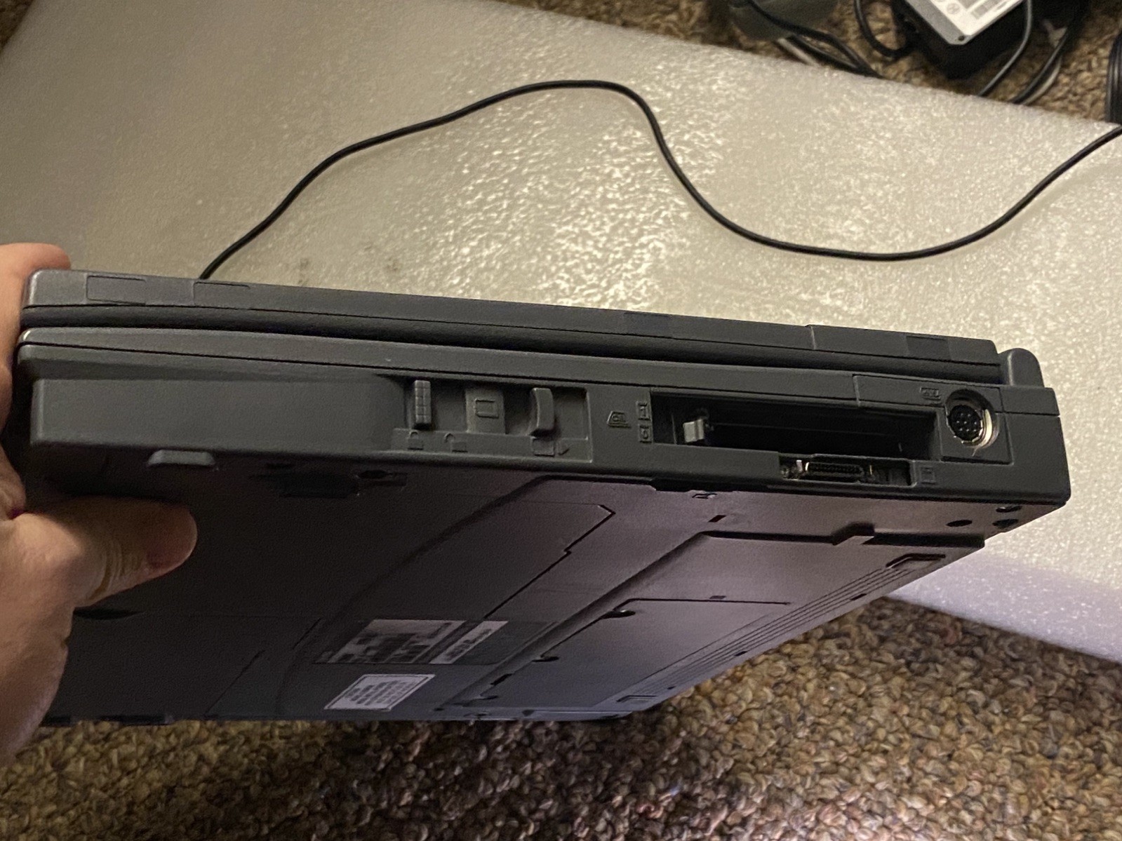 Toshiba Tecra 8000 Laptop 366Mhz 128mb 8gb Win XP Pro Retro TESTED – BAD MOUSE