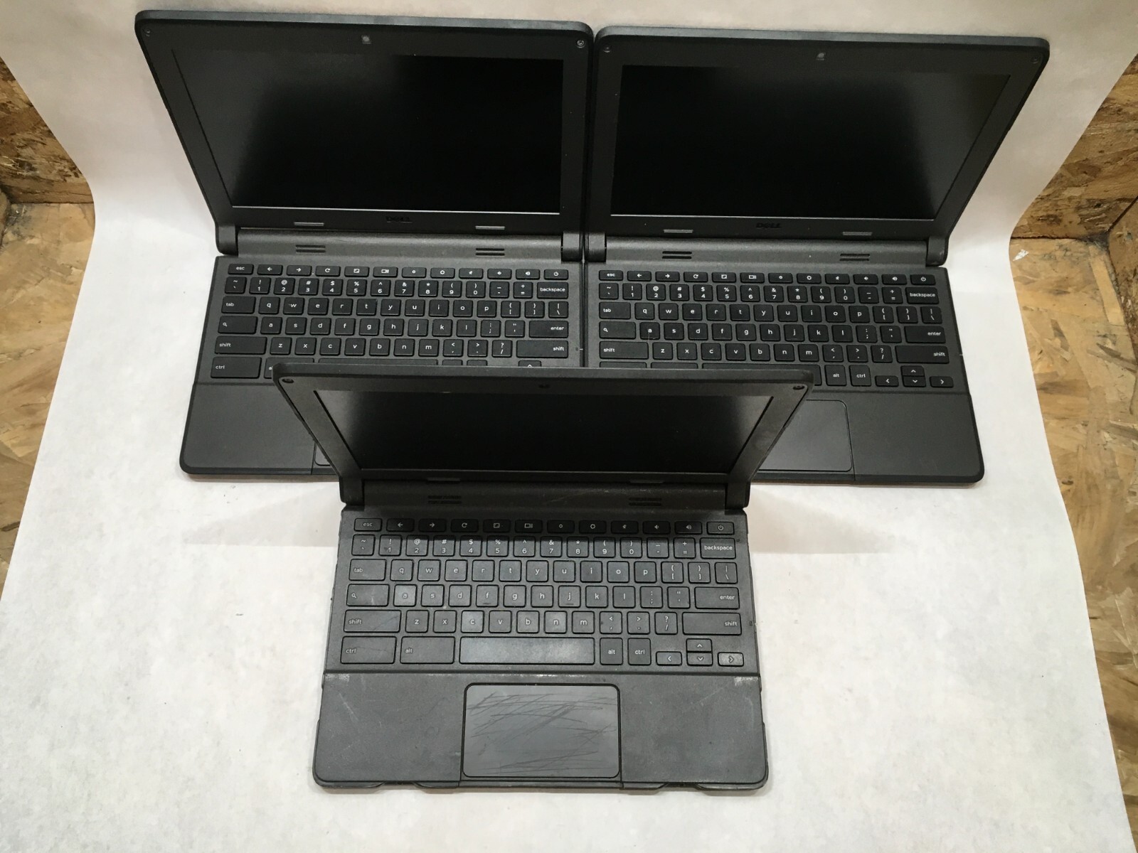 Dell Chromebook 11 3120 Lot of 6 Celeron 4 GB Ram 16 GB Storage Minor Issues- FT