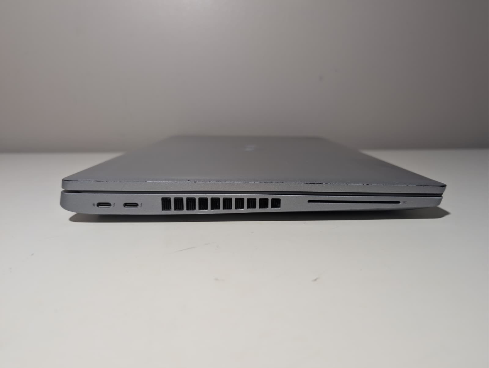 15″ Dell Latitude 5530 | i7 12th 16GB RAM 512GB SSD | FHD Backlit FPS Win 11 Pro