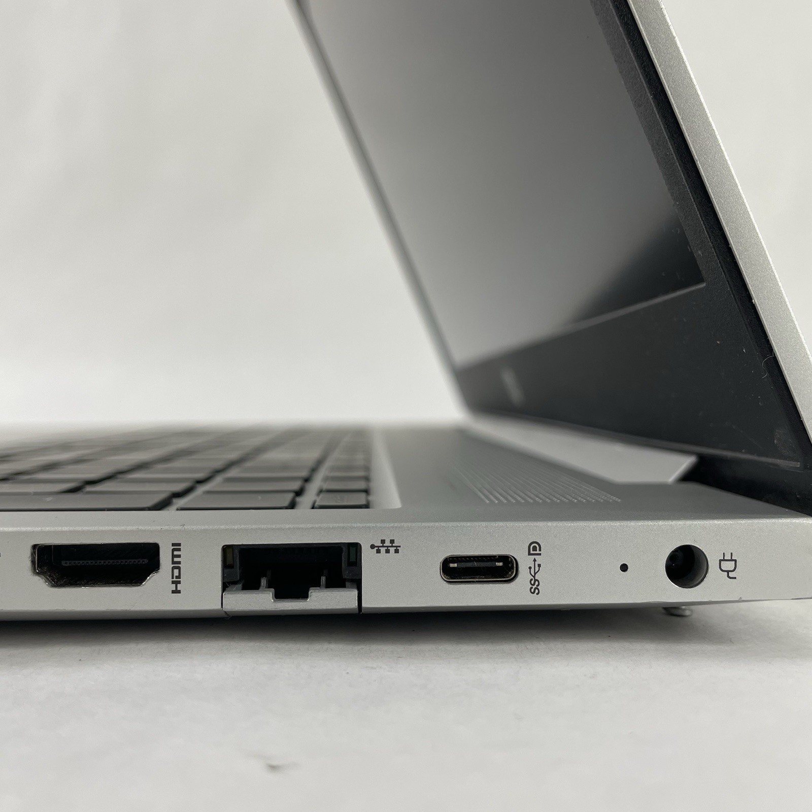 HP ProBook 450 G6 15.6″ i5-8265U 1.60 GHz 8 GB RAM No SSD No OS No AC