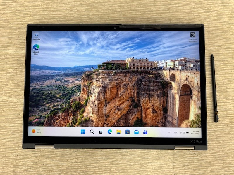 Lenovo ThinkPad X13 Yoga Gen 2 i5-1145G7 16GB 256GB SSD W11P Touch(screen issue)