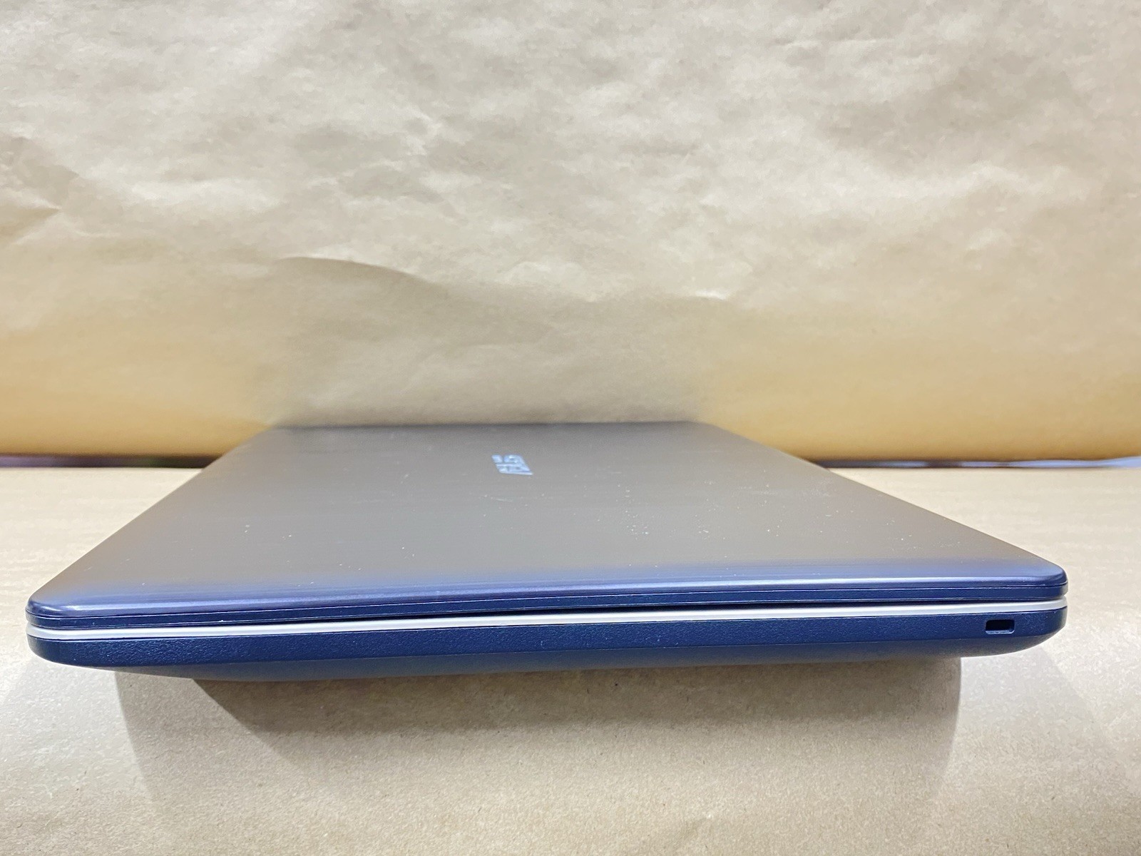 Asus VivoBook 15-X540UAR – 15.5 FHD – i3-8130U – 4GB – 128GB – Win 11 – READ