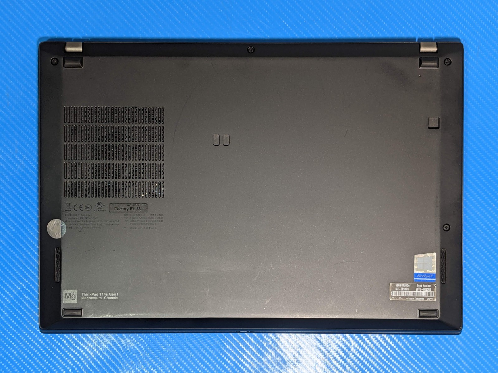 Lenovo ThinkPad T14s Gen 1 14″ FHD i7-10510U 1.8GHz 16GB 512GB SSD W11P +Charger