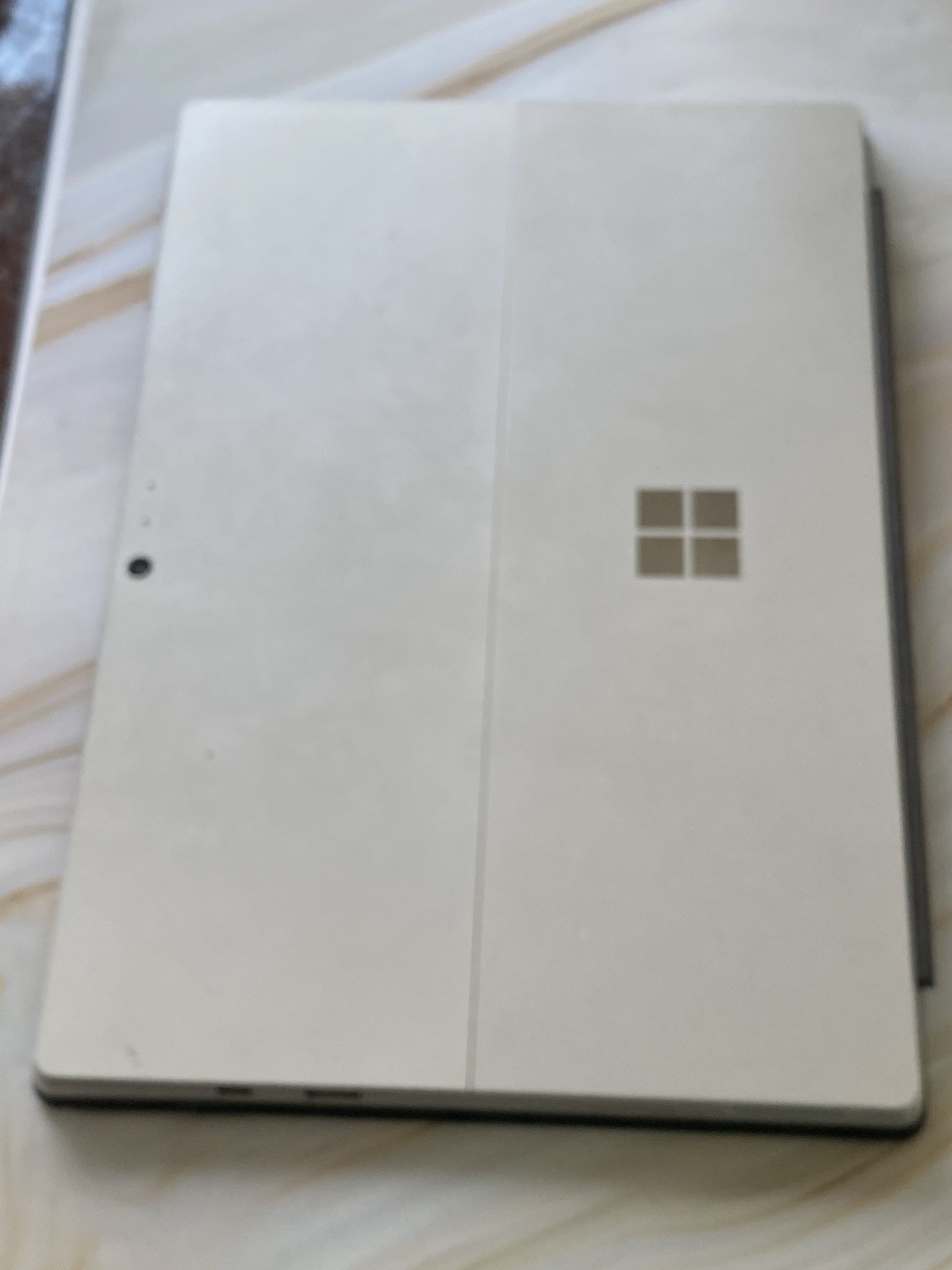 Microsoft Surface Pro 6 1796 Core i5-8250U 1.70GHz 8GB 256GB Keyboard Win 11