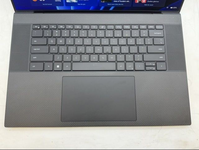 Dell XPS 17 9720 i7-12700H 1TB SSD 8GB DDR5 GeForce RTX 3050 W11P Touchscreen
