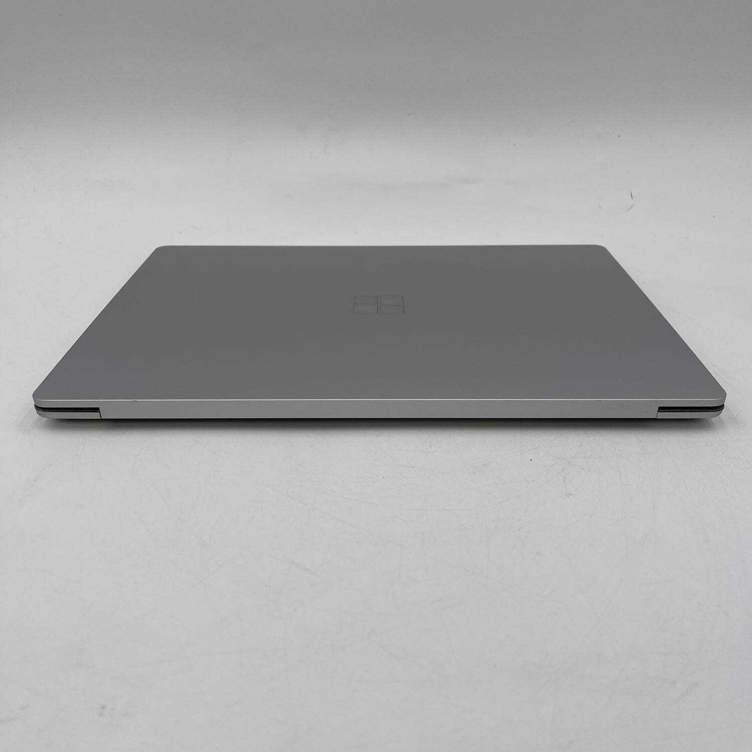 Microsoft Surface Laptop 4 1950 13.5″ i5-1135G7 2.4GHz 512GB SSD