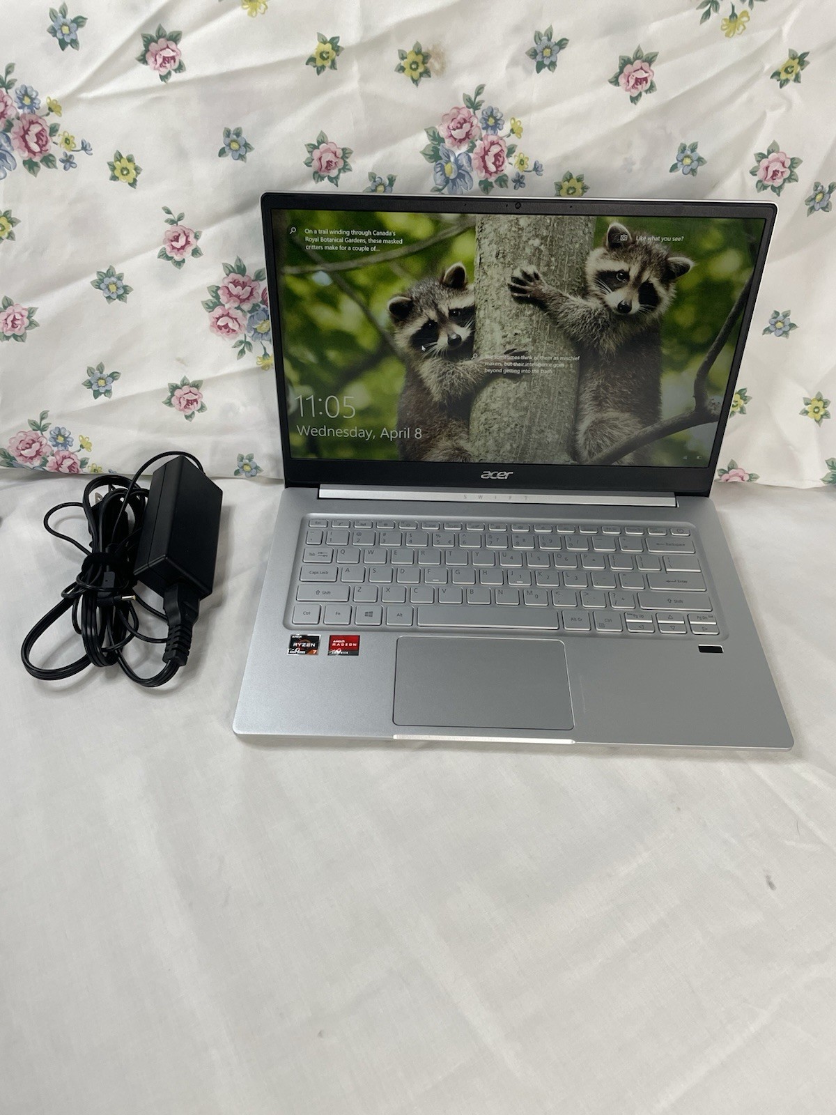 Acer Swift 3 SF314-42 8gb- 512gb SSD Ryzen 7 4700u 14″ Great Battery