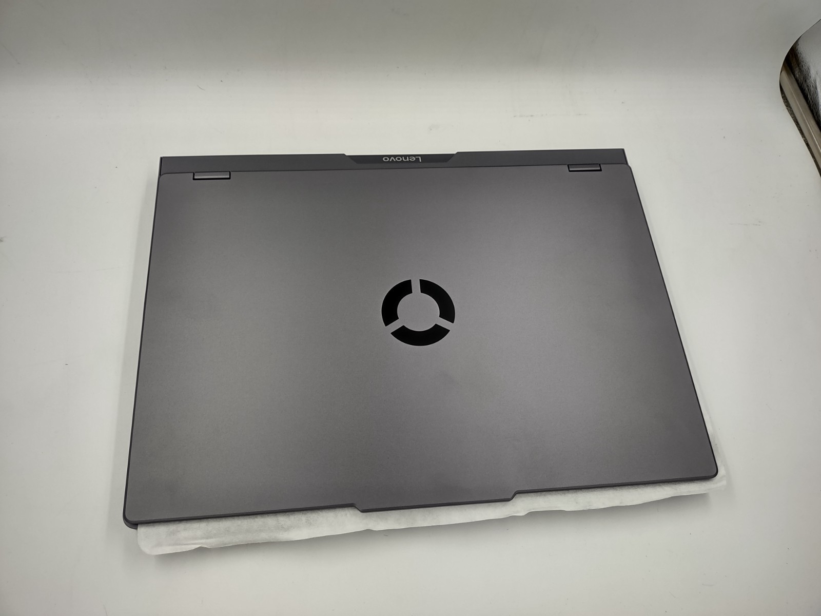 SEE PICS NEW Lenovo Legion 5 16IAX10 16″ Intel U9 32GB RAM 1TB SSD RTX5060 Win11