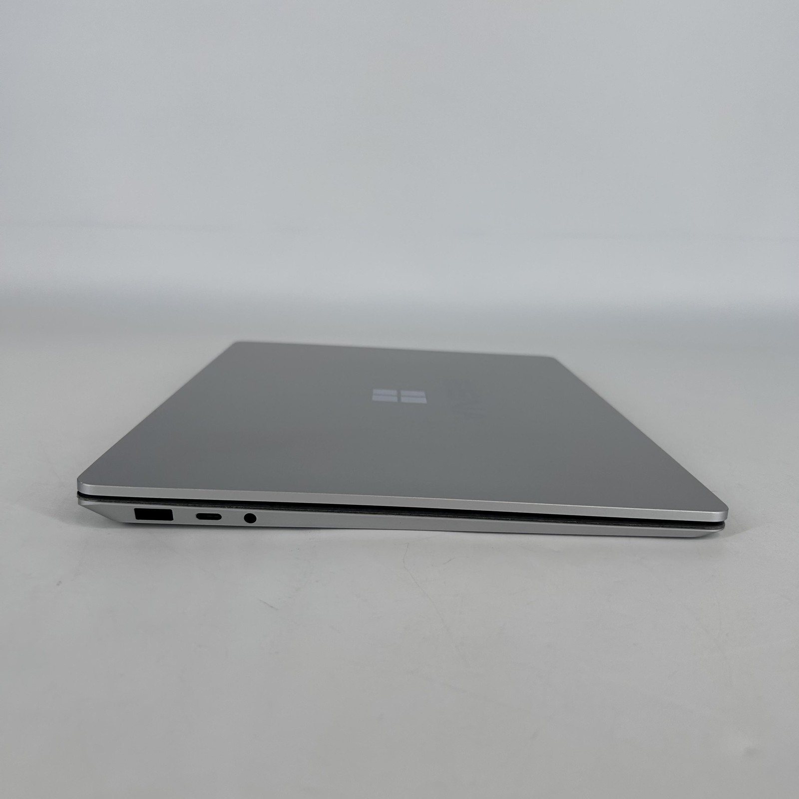 Microsoft Surface Laptop 3 13.5 2K TOUCH i7-1065G7 1.30GHz 16GB 512GB Very Good