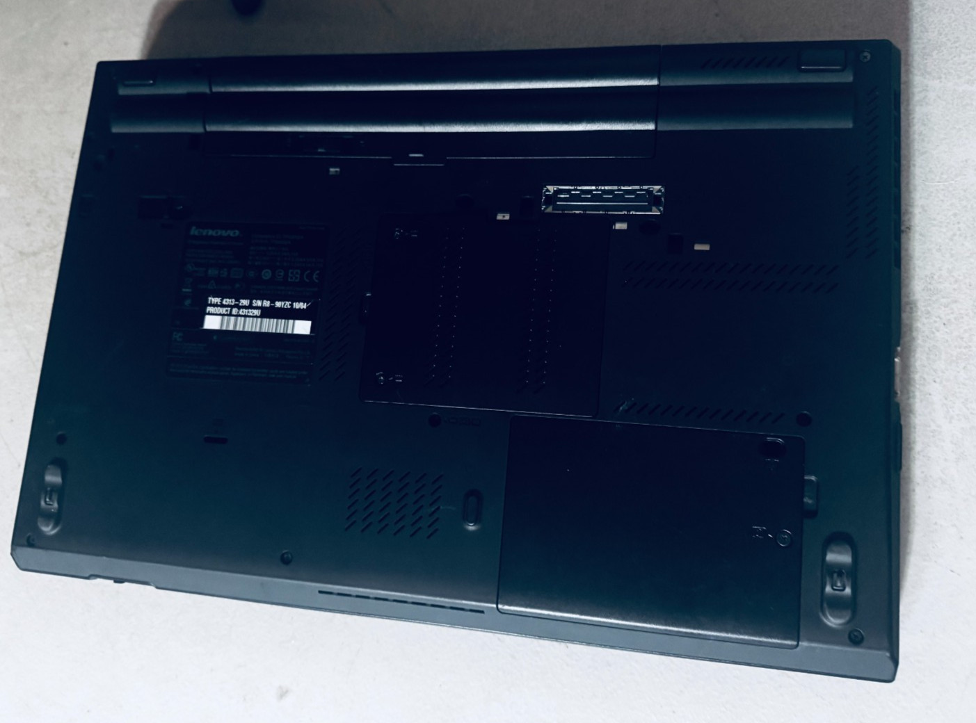 Lenovo ThinkPad Lite Gaming Laptop-Intel i5 M520-8GB RAM-256GB SSD-NVIDIA-READ