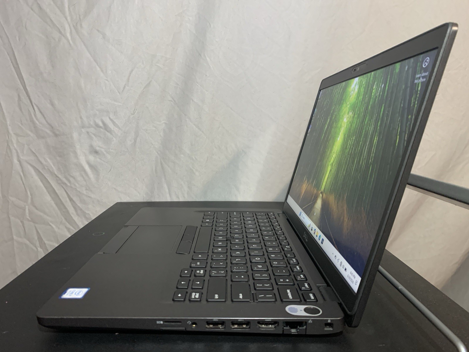 Dell Latitude 5400 i7-8665U 8GB 256GB SSD Win11 14in FHD Black
