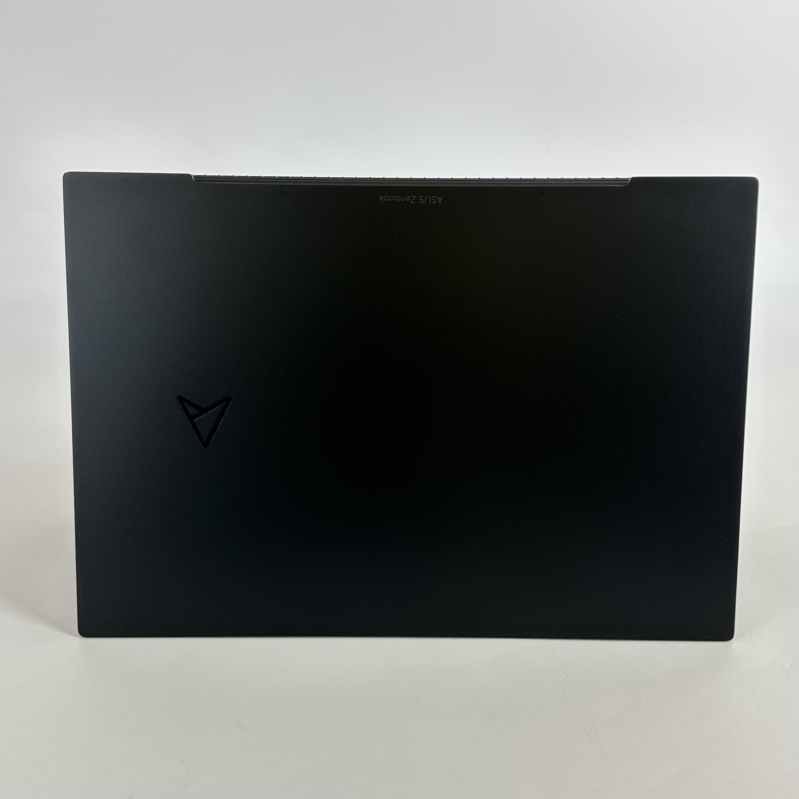 Asus Zenbook Pro 14 QHD+ TOUCH 2.6 GHz i9-13900H 48GB 1TB SSD NVIDIA RTX 4060