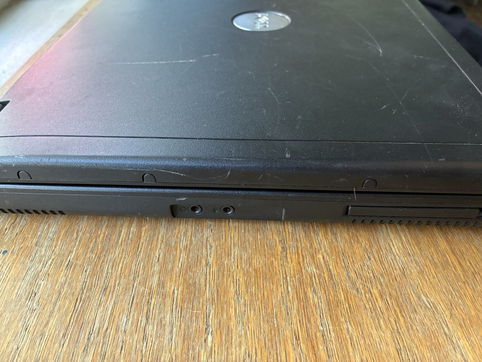 Inspiron 2200 Dell Windows XP Laptop