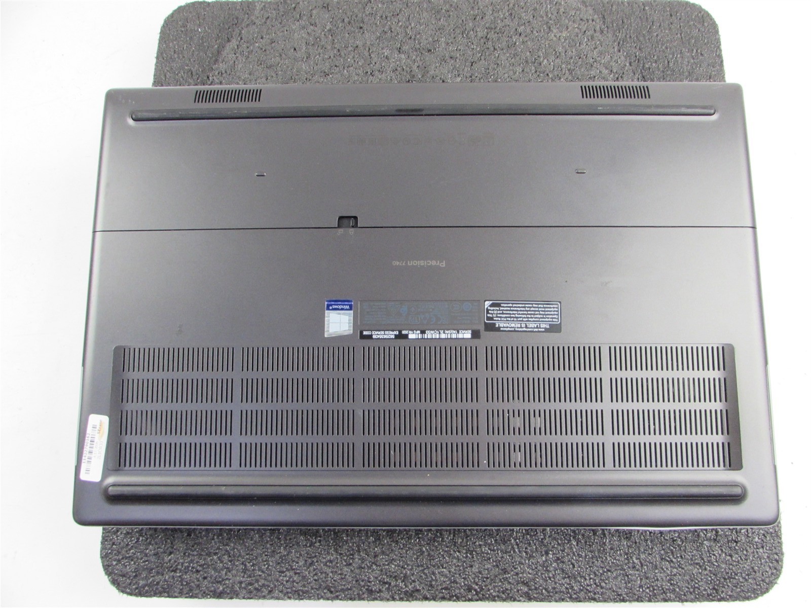 DELL PRECISION 7740 17.3″ I7-9750H 512GB SSD 64GB RAM NVIDIA RTX 4000 WIN 11 PRO