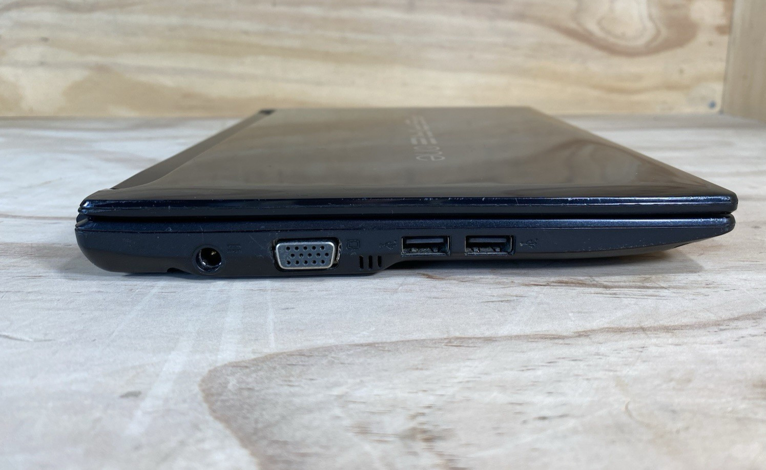 ACER Aspire One – D255E – 500GB HDD – 1GB RAM – SD – Win 7 Starter/bad batt