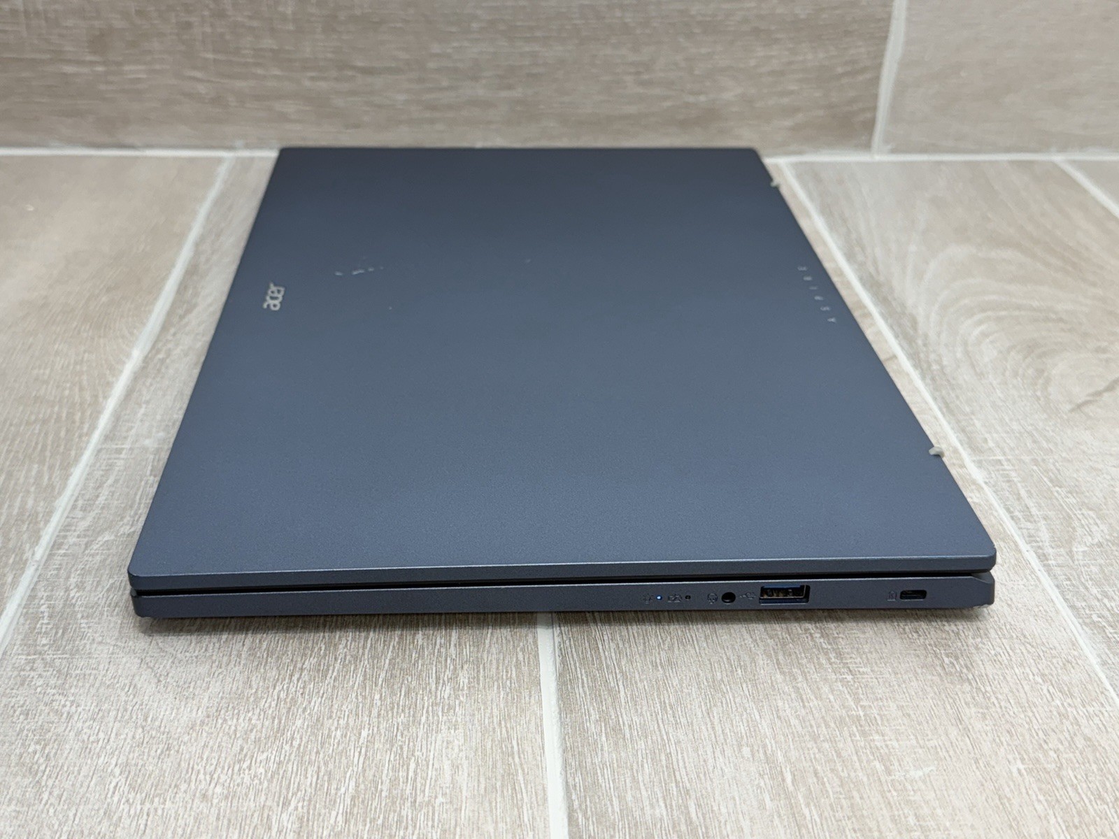 ACER Aspire 3 15 15.6″ Touch Laptop Ryzen 5 7520U 16GB RAM 1TB NVMe Win-11