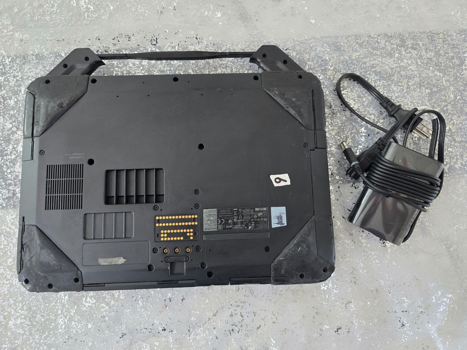 Dell Latitude 5414 Rugged 14″ i5-6300U 2.4GHz 8GB 256GB SSD Win 11 Pro