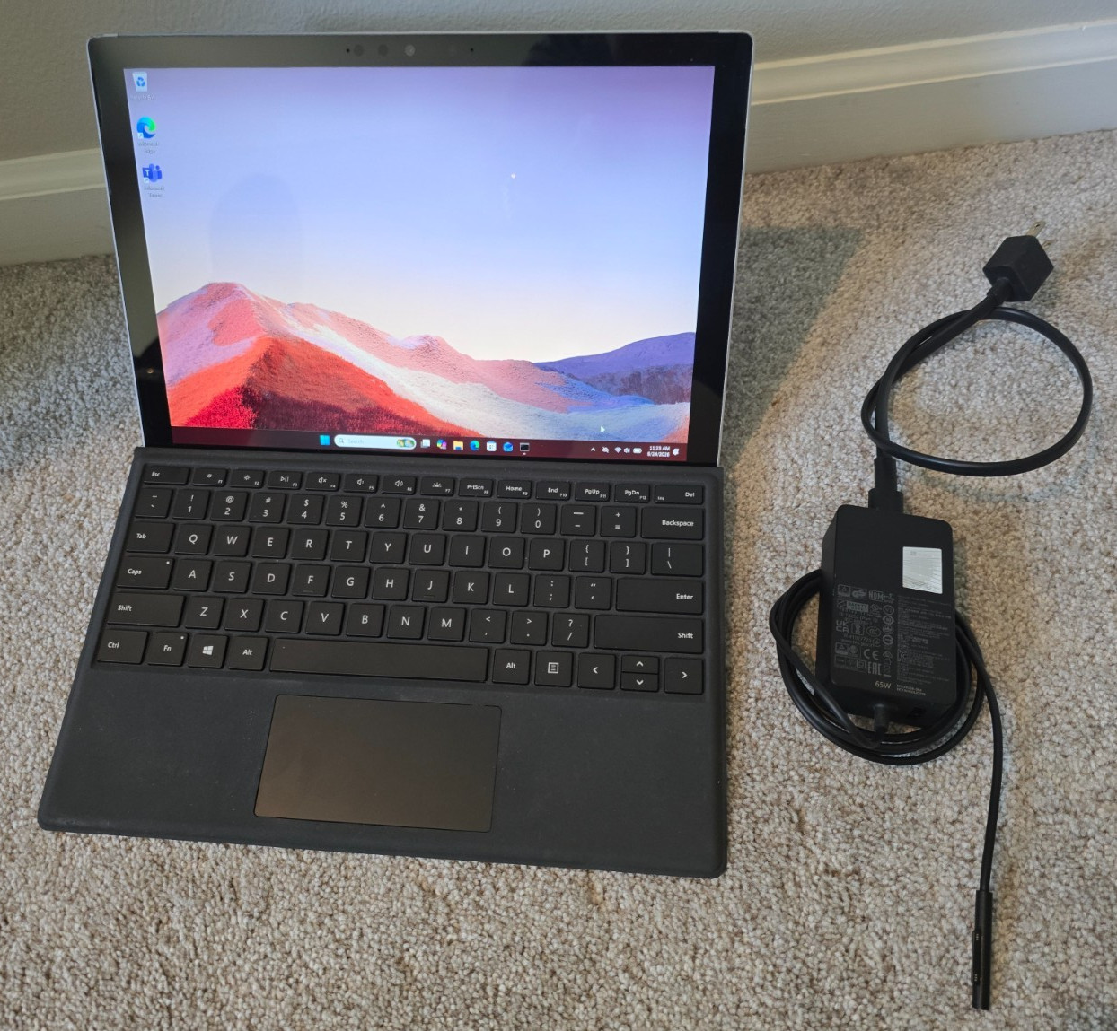 Microsoft Surface Pro 7 128GB SSD, 8Gb RAM, 12.3″, Win 11 Pro, 84% Batt. Health