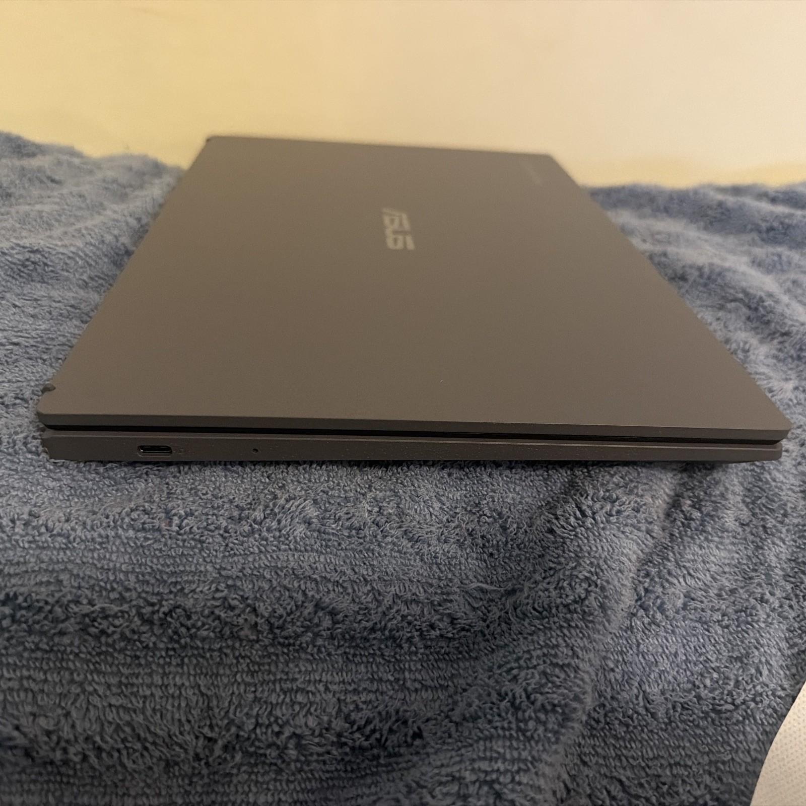 ASUS Chromebook Plus CX3402CV 14″ FHD i5-1334U 8GB DDR5 128GB SSD – Rock Grey