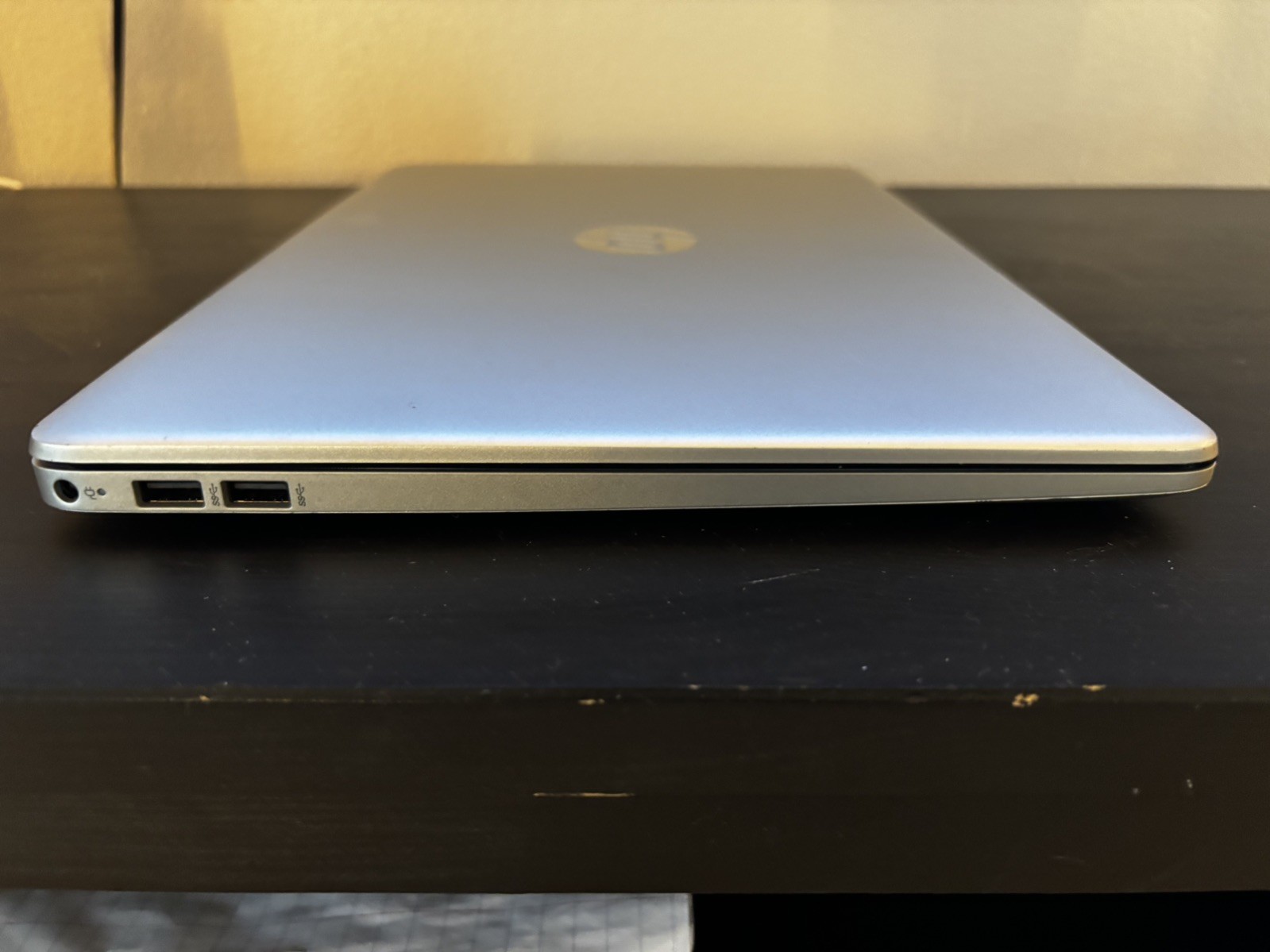 HP 15-DY2702DX 15.6″ 8GB 256GB, Natural Silver