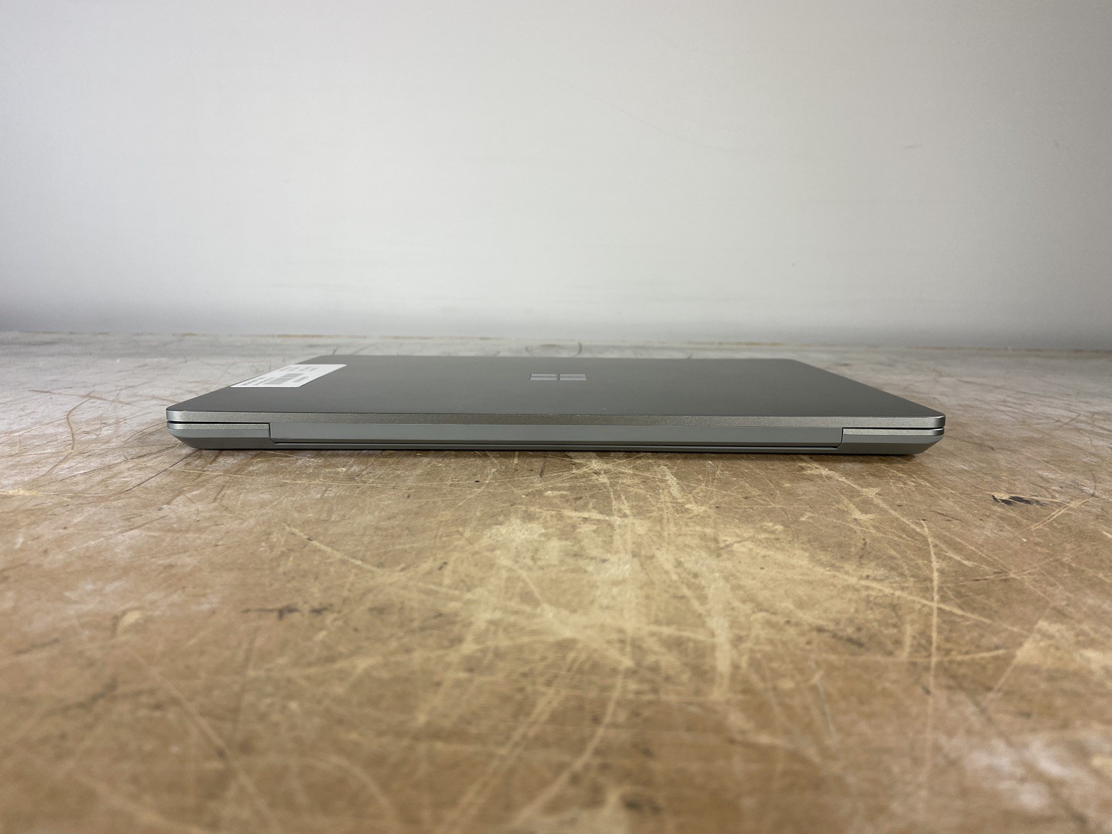 MICROSOFT SURFACE LAPTOP GO 2 (2013) i5-1135G7 @ 2.4GHz, 8GB RAM, 128GB SSD