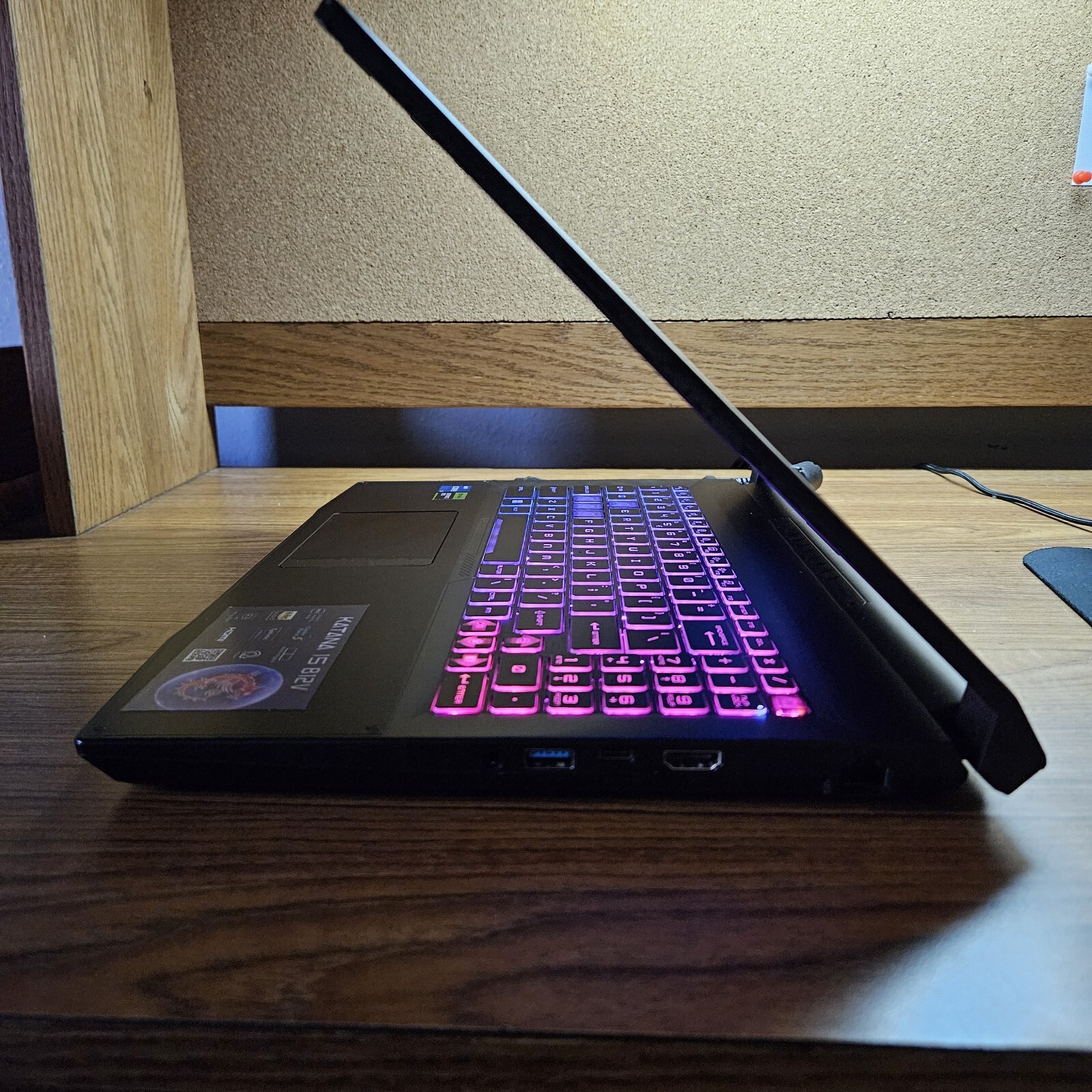 MSI Katana 15 B12VGK-439US 15.6” (1TB SSD Intel Core i7-12650H 4.7GHz 32GB RAM)