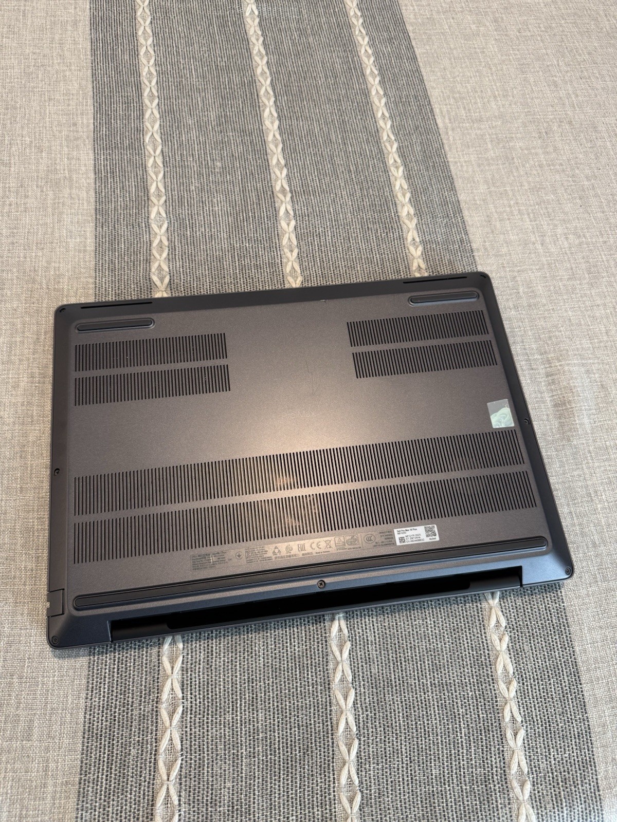 Dell Pro Max 16 Plus–Intel Ultra 9 285HX 64GB RAM RTX PRO 3000 2TB 120Hz