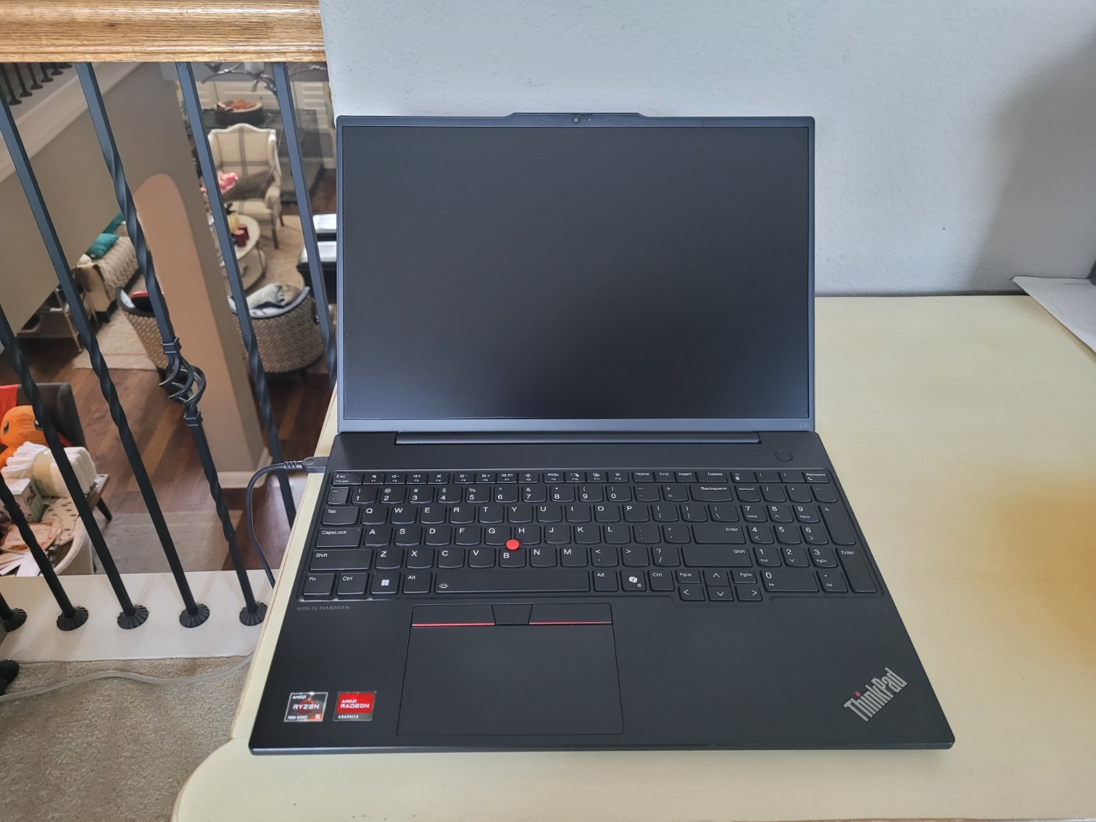 Lenovo ThinkPad E16 Gen 2 16″ Ryzen 5-7535U(6-core) 512GB SSD 16GB DDR5 RAM W11P