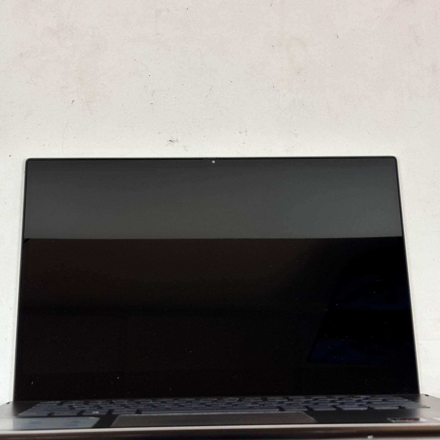 Dell Inspiron P126G 14″ Touch Screen Ryzen 5 4500U 8GB RAM 256GB SSD