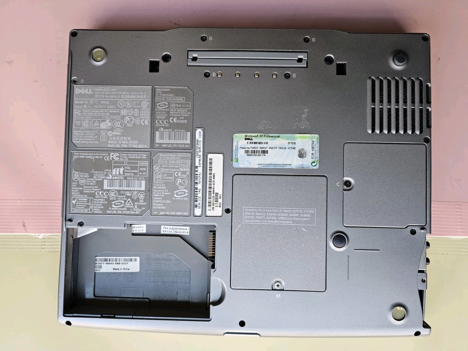 Dell Latitude D600 ATI RADEON 9000 1GB RAM 0GB HDD SERIAL COM PORT, PHONE PORT