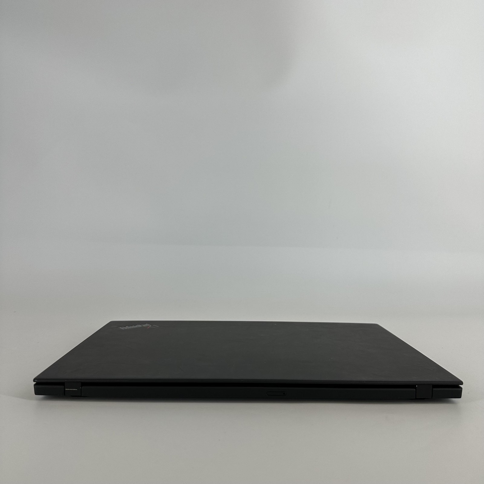 Lenovo ThinkPad X1 Carbon Gen 8 14 UHD i7-10510U 1.80GHz 16GB 512GB SSD Good
