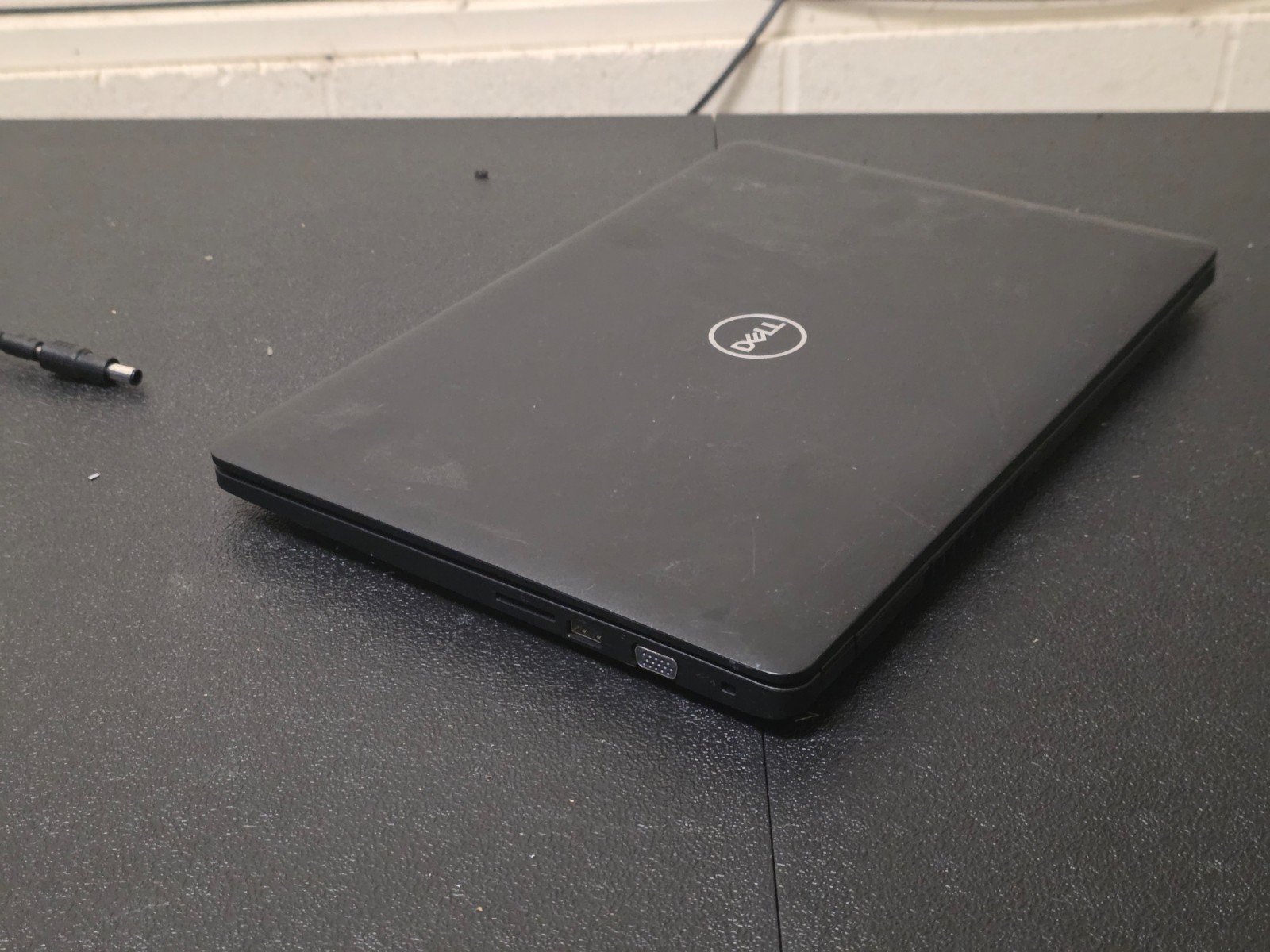 15″ Dell Latitude 3580 – i5-7200U, 8GB, 512GB SSD | Windows 11 Pro!!