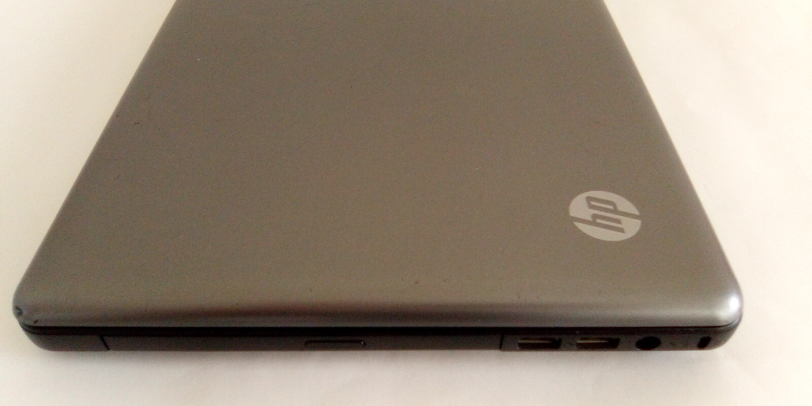 HP 2000 15.6″ 16:9 Widescreen 300GB Laptop Notebook PC Personal Computer