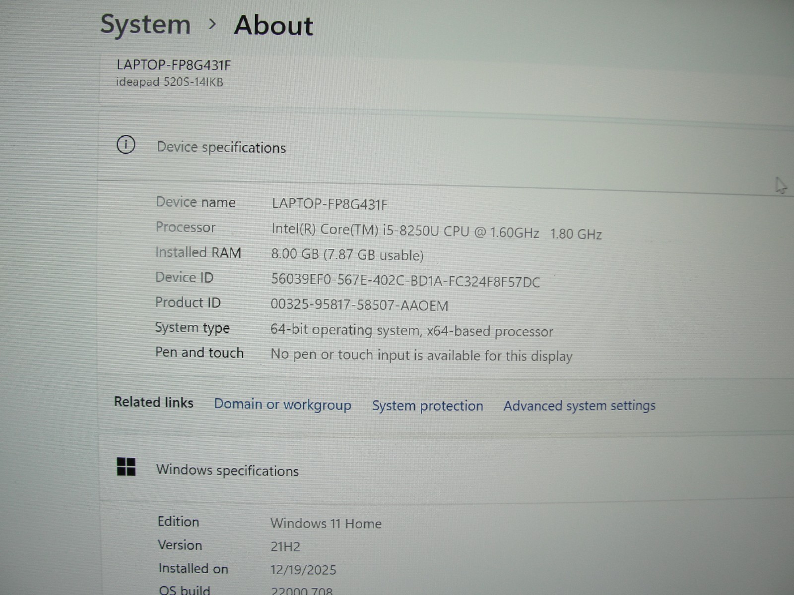 Lenovo IdeaPad 520S-14IKB 14”FHD i5-8250U 1.6GHz 8GB 1TB HDD Win11 Home+Charger
