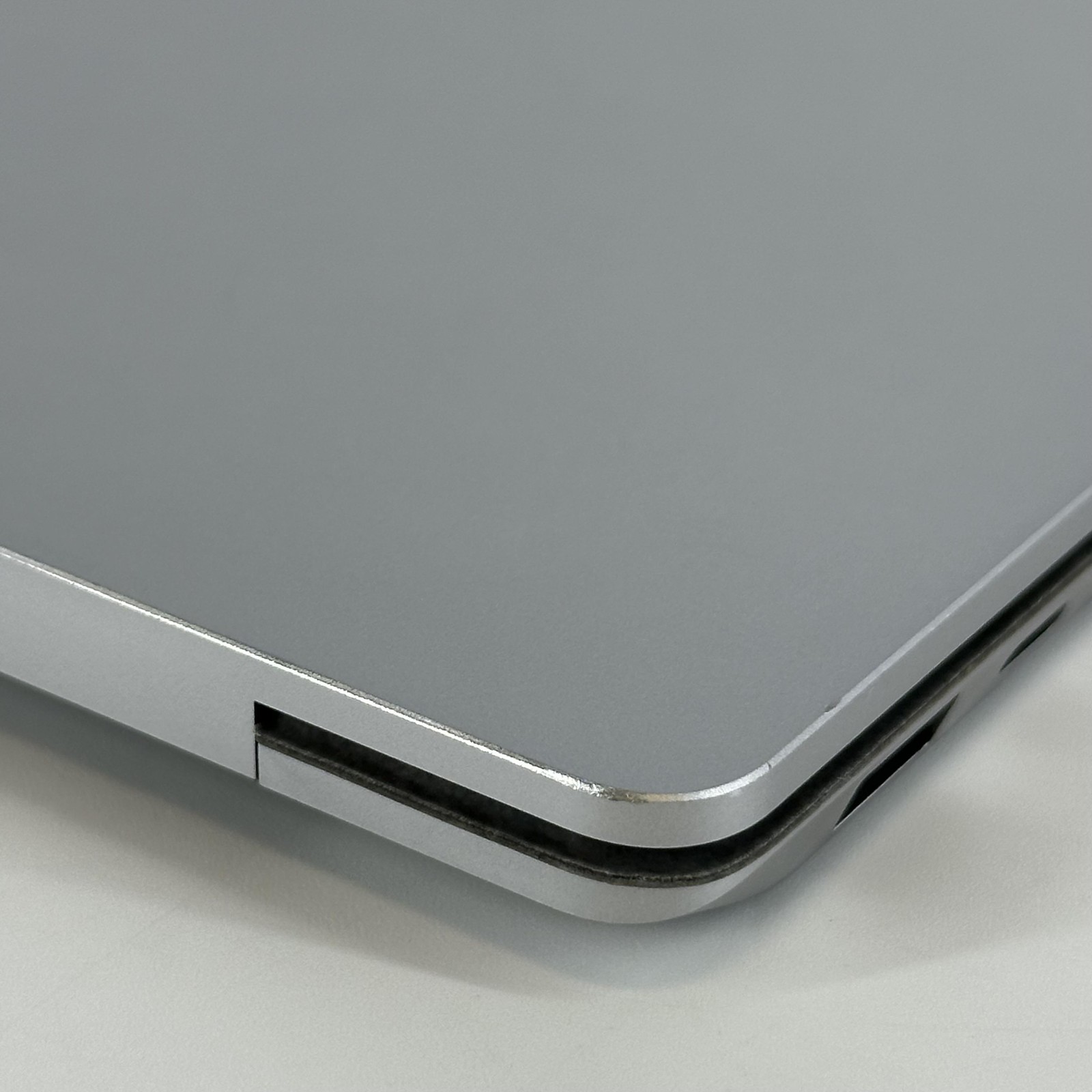 Microsoft Surface Laptop 4 13.5 2K TOUCH 2.2 GHz Ryzen 5 4680U 8GB 256GB SSD