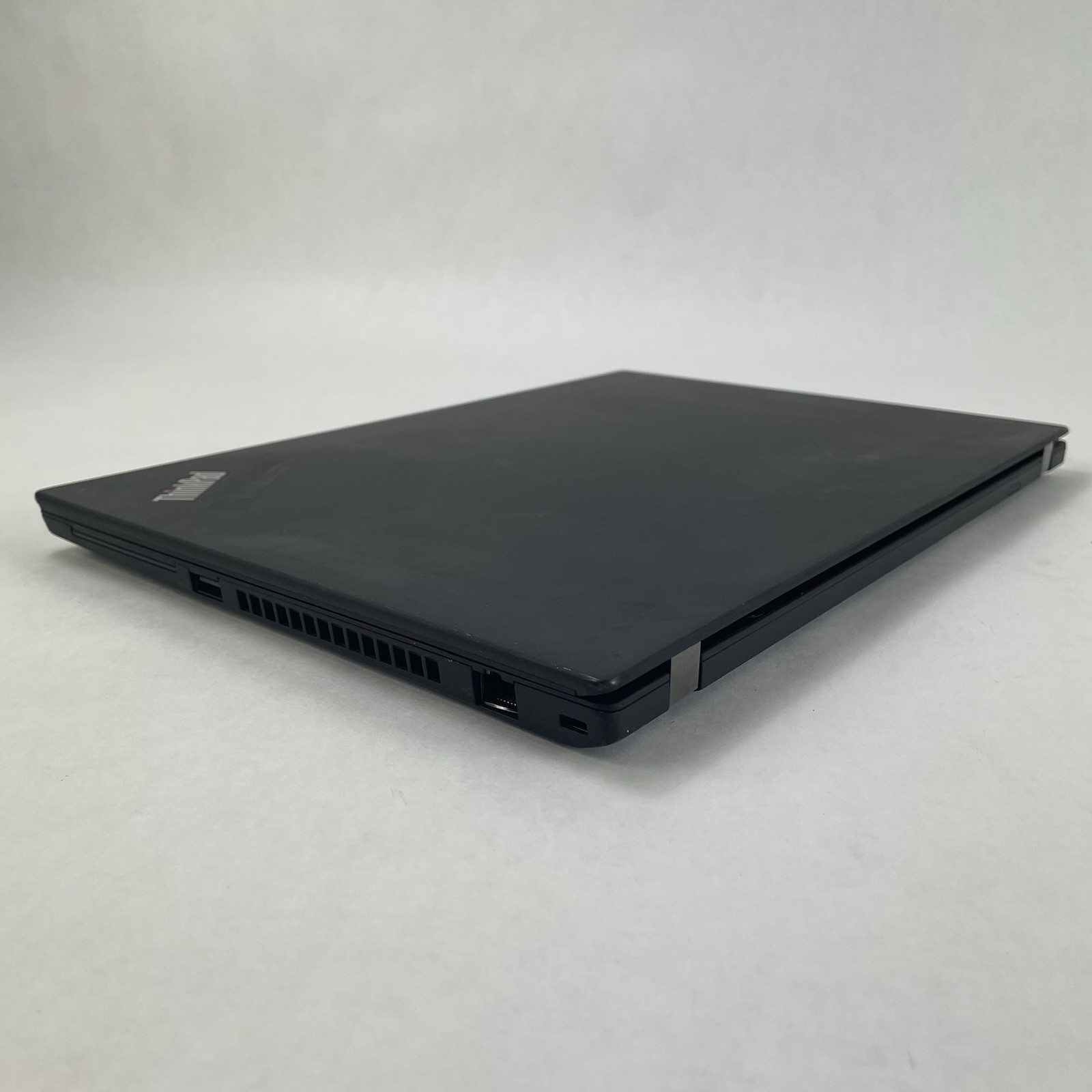 Lenovo ThinkPad T490 14″ i5-8365U 1.60 GHz 8 GB RAM No SSD/OS/AC