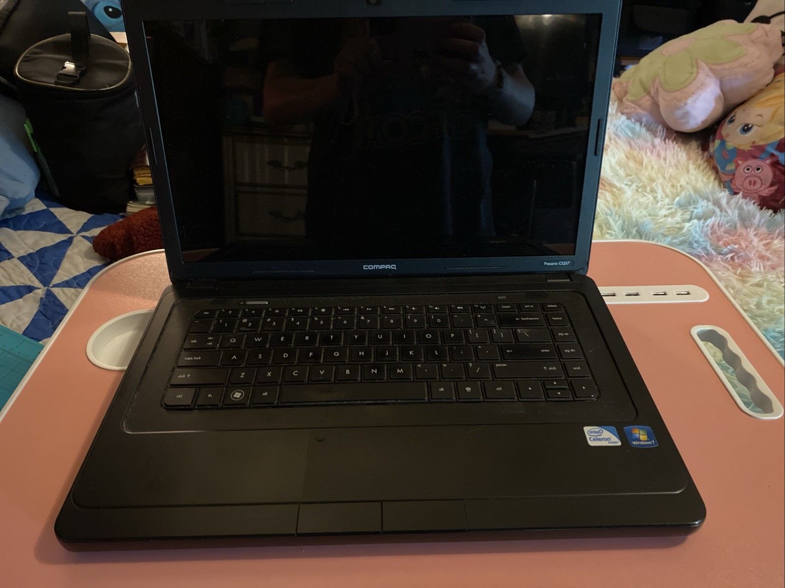 15.6″ Laptop Compaq Presario CQ62 Win 7 Home Premium, 4gb ram, 300gb HD, 2.2ghz