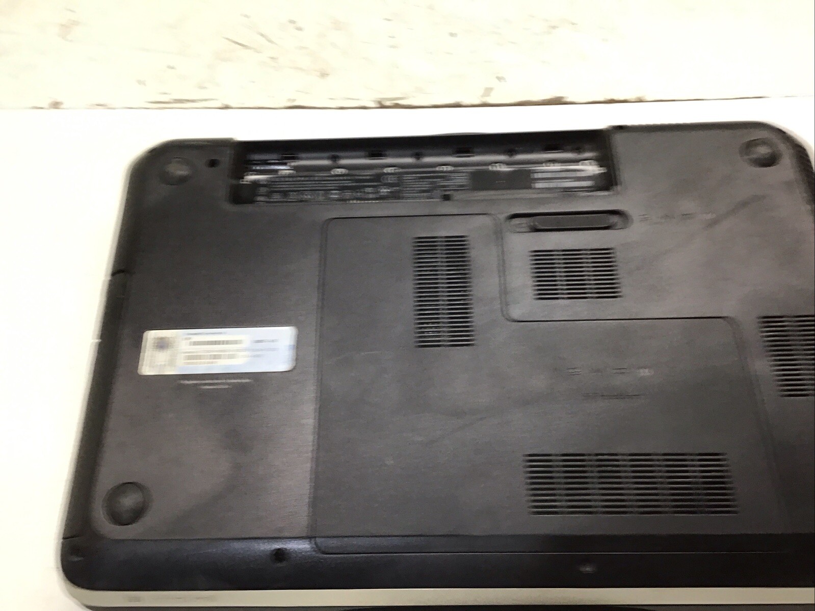 HP Pavilion DV6-6C14NR Intel i5-2450M 21.5GHz 4 GB NO HDD No Batt