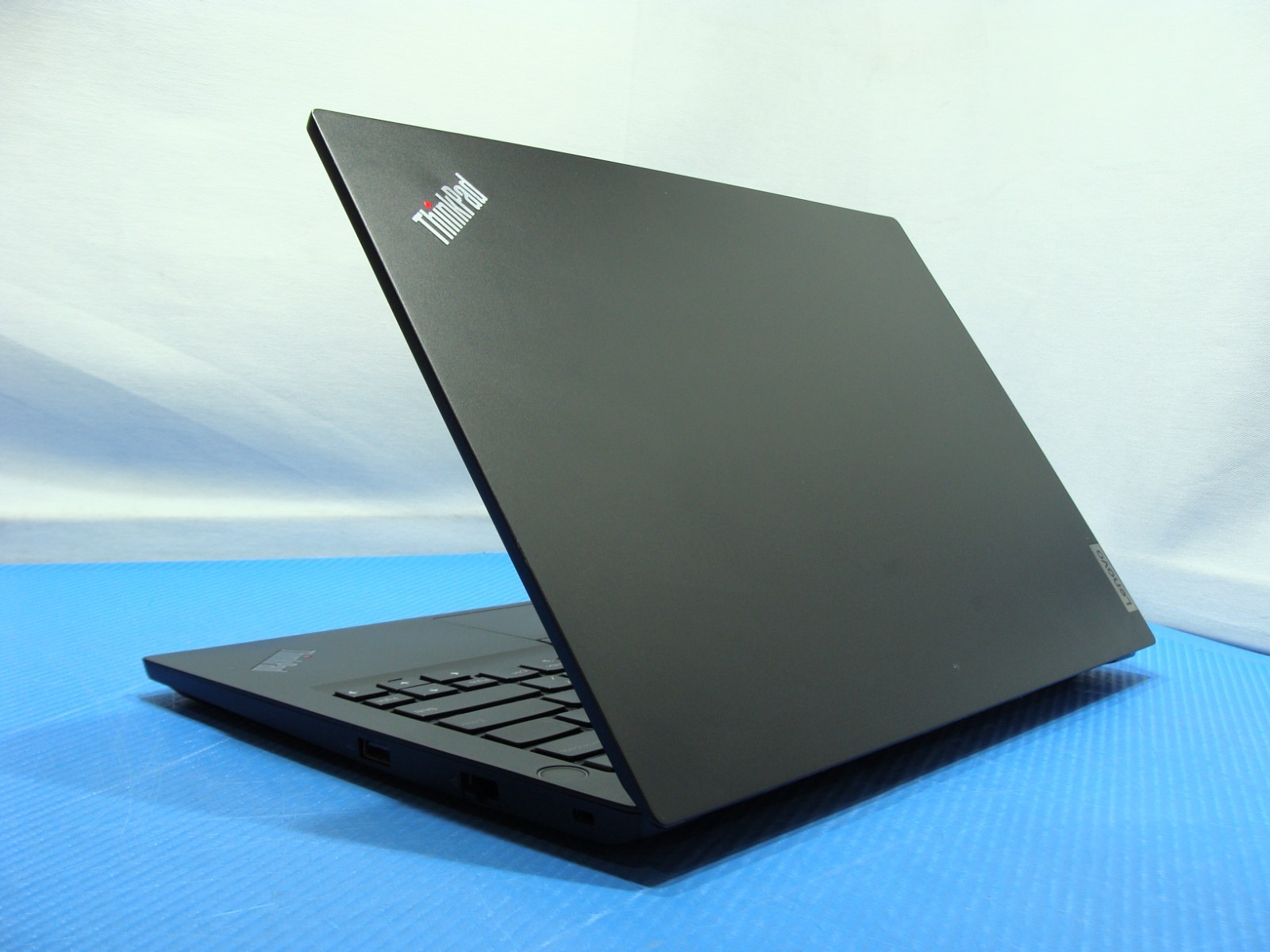 Lenovo ThinkPad E14 Gen 2 14″ FHD i7-1165G7 2.8GHz 16GB 512GB SSD W11Pro +PA