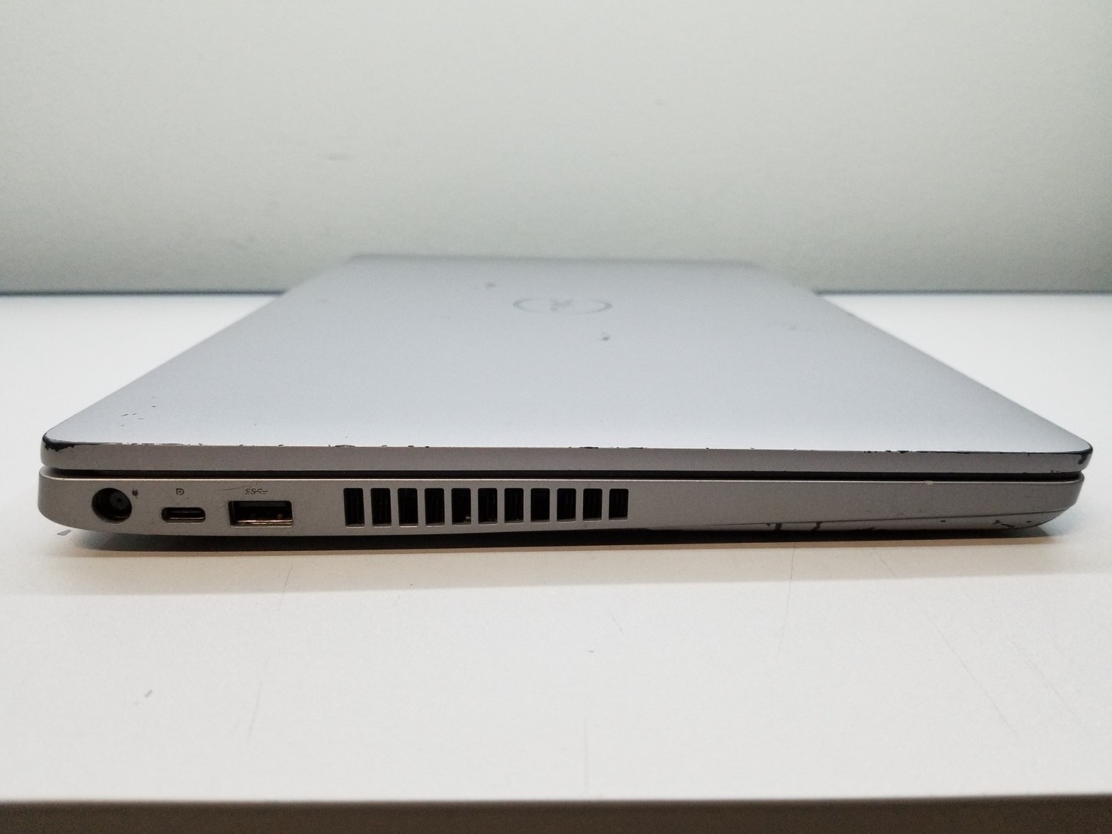 AS-IS Dell Latitude 5510 15.6″ FHD i5-10310U 1.7GHz 8GB RAM 256GB NVMe W11P READ