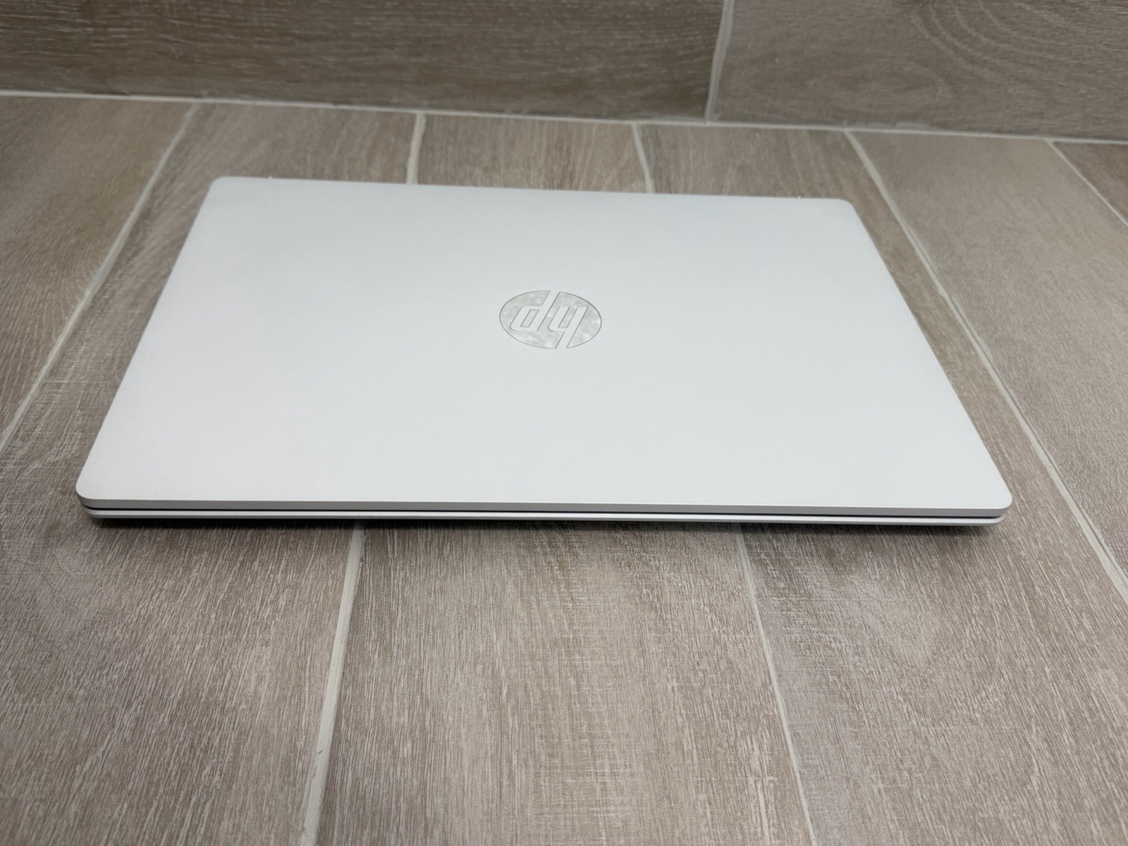 HP OmniBook 3 16″ WUXGA Touch Laptop AMD Ryzen 5 40 16GB RAM 256GB NVMe Win-11