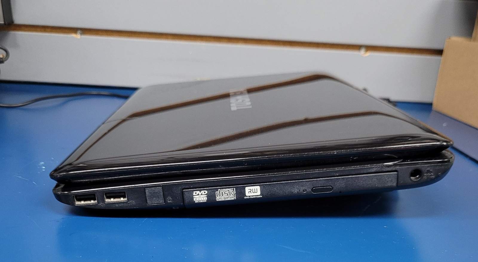 Toshiba Satellite L665-s5096 Intel Pentium P6100 @2.0 GHz 3GB RAM NO HDD