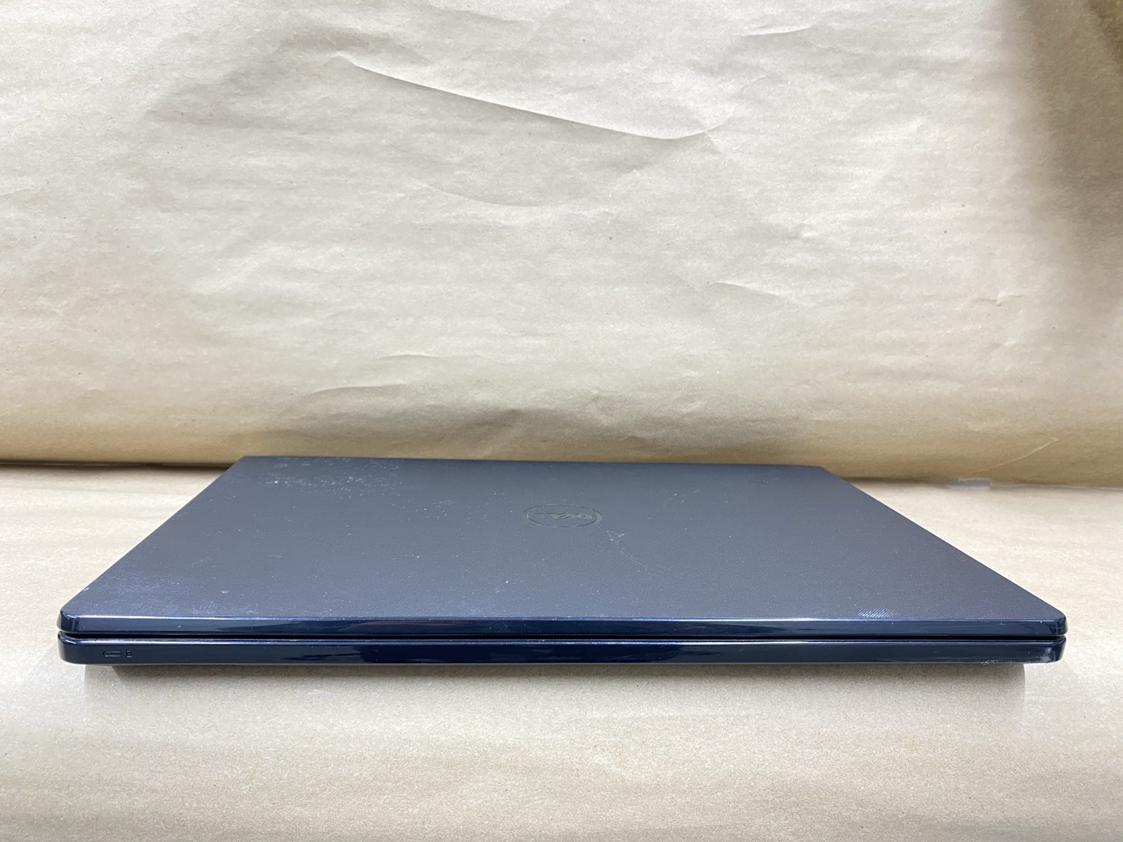 Dell Inspiron 5566 – 16″ 1366×768 – i3-7100U – 4GB – 128GB SSD – Win 10 Pro