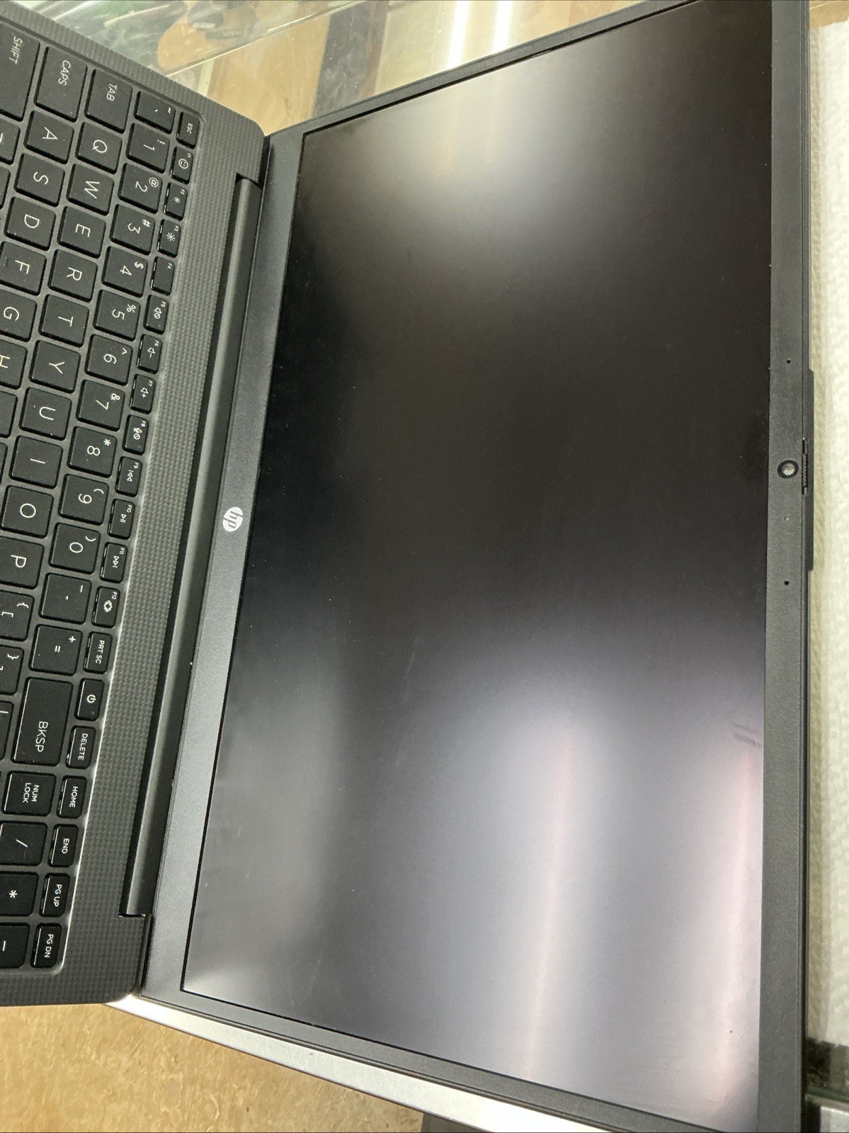 HP 15-fc0204nr 15.6″ Touchscreen Notebook Ryzen 7 5825U – 16GB 512GB Win 11 Home