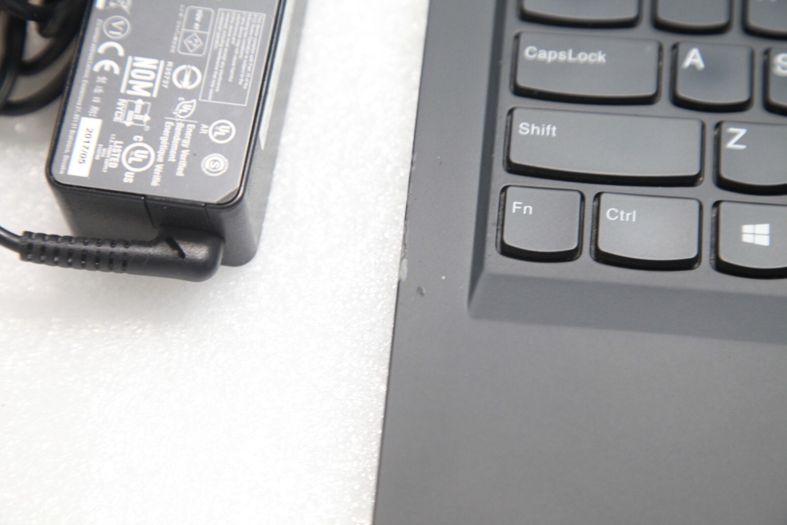 Lenovo ThinkPad X1 carbon 6th gen 14” | i5-8250U | 256GB SSD|8GB|FHD IPS Win11P