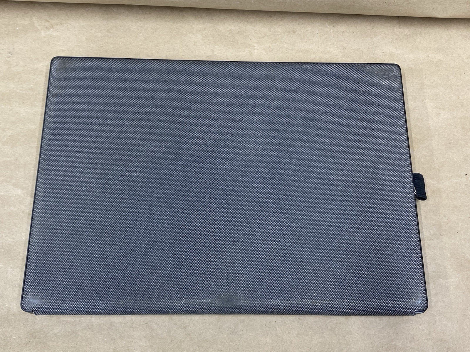 Dell Latitude 7275 – 12″ FHD Touch – m7-6Y75 – 8GB – 512GB – Win 10 – READ