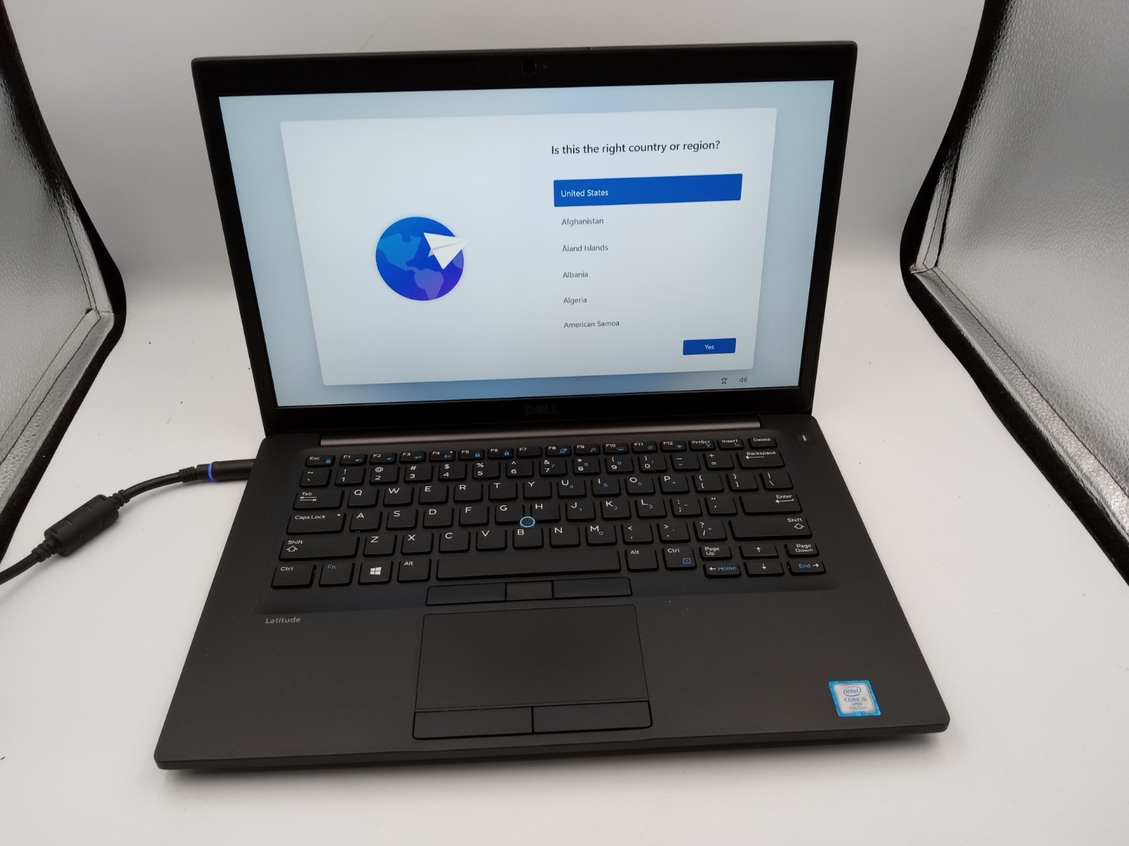 Dell Latitude 7490 14″ Laptop Intel i5-8350U 4GB RAM 256GB SSD W11 – READ -RR